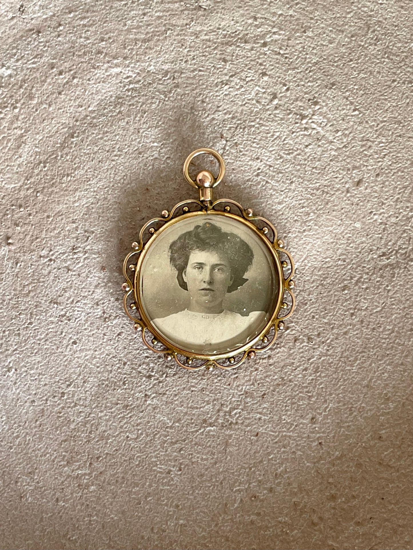 Antique Gold Photo Locket