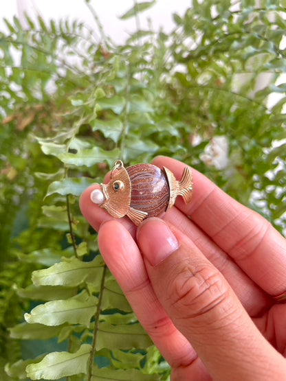 Rare Vintage 9ct Gold and Murano Glass Fish Pendant