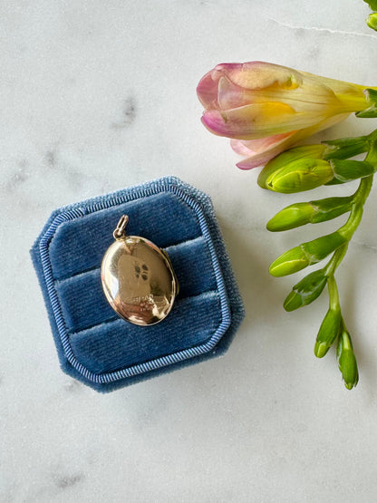 Antique Gold Back & Front Oval Locket