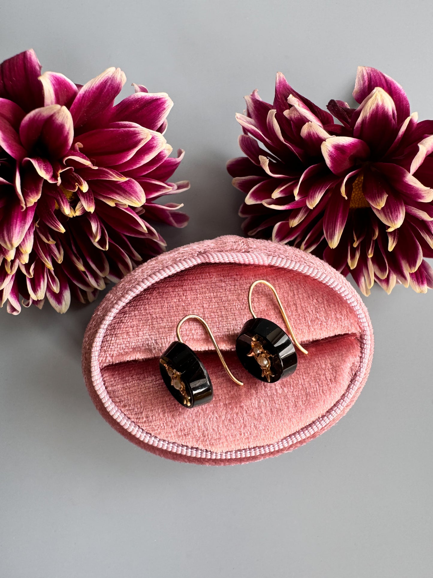 Gold Victorian Jet and Gold Earrings