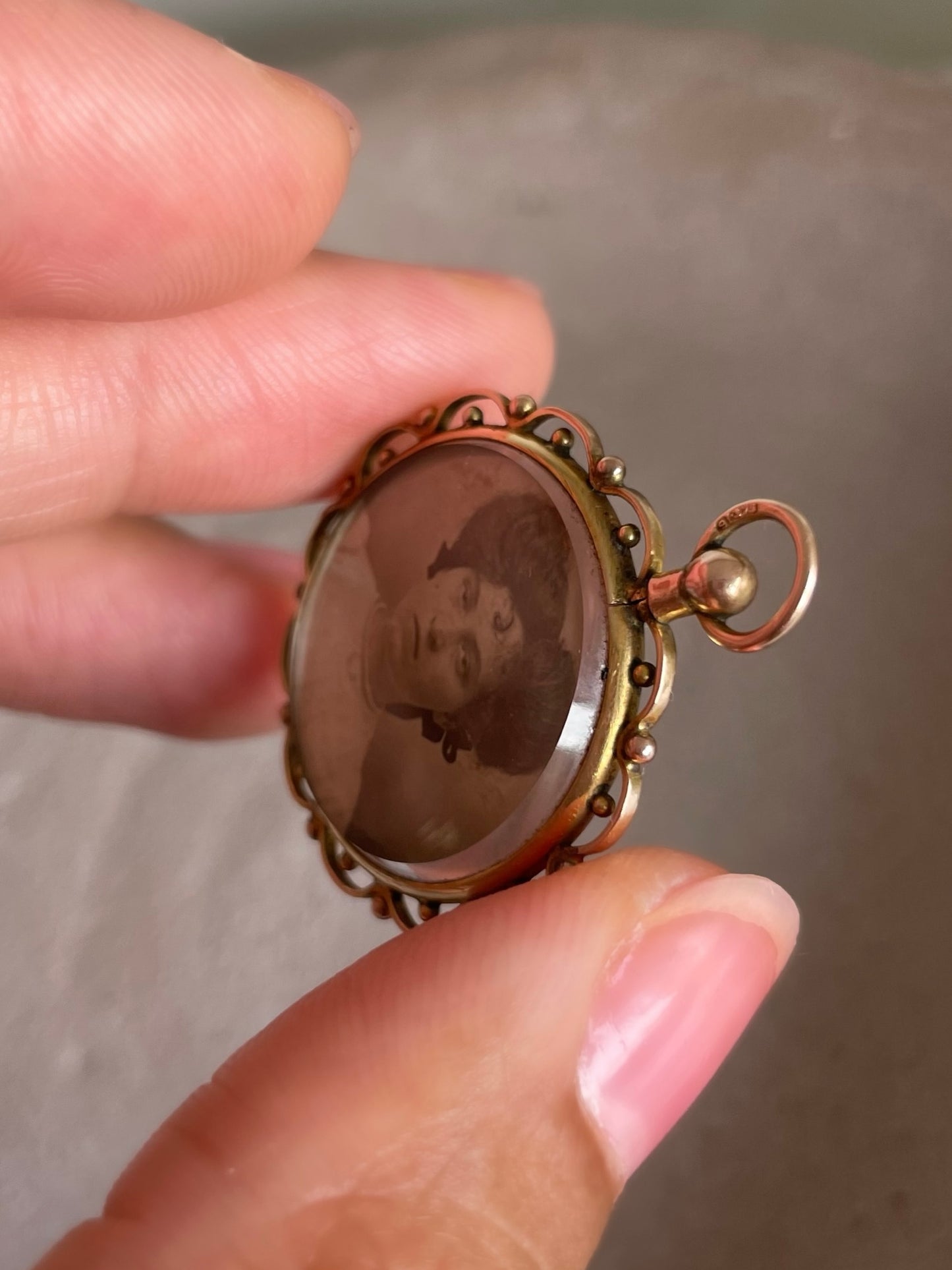 Antique Gold Photo Locket