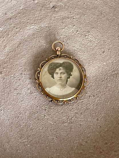 Antique Gold Photo Locket