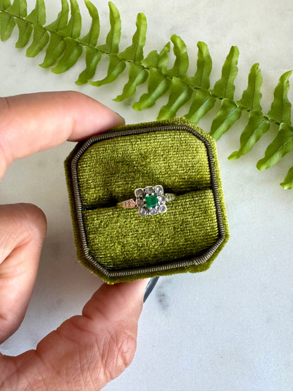 Gold Art Deco Green Cluster Ring