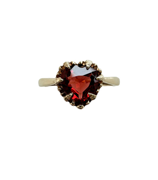 Vintage Gold Garnet Heart Ring