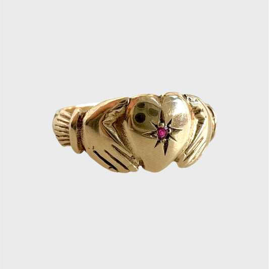 Vintage Gold Claddagh Ring