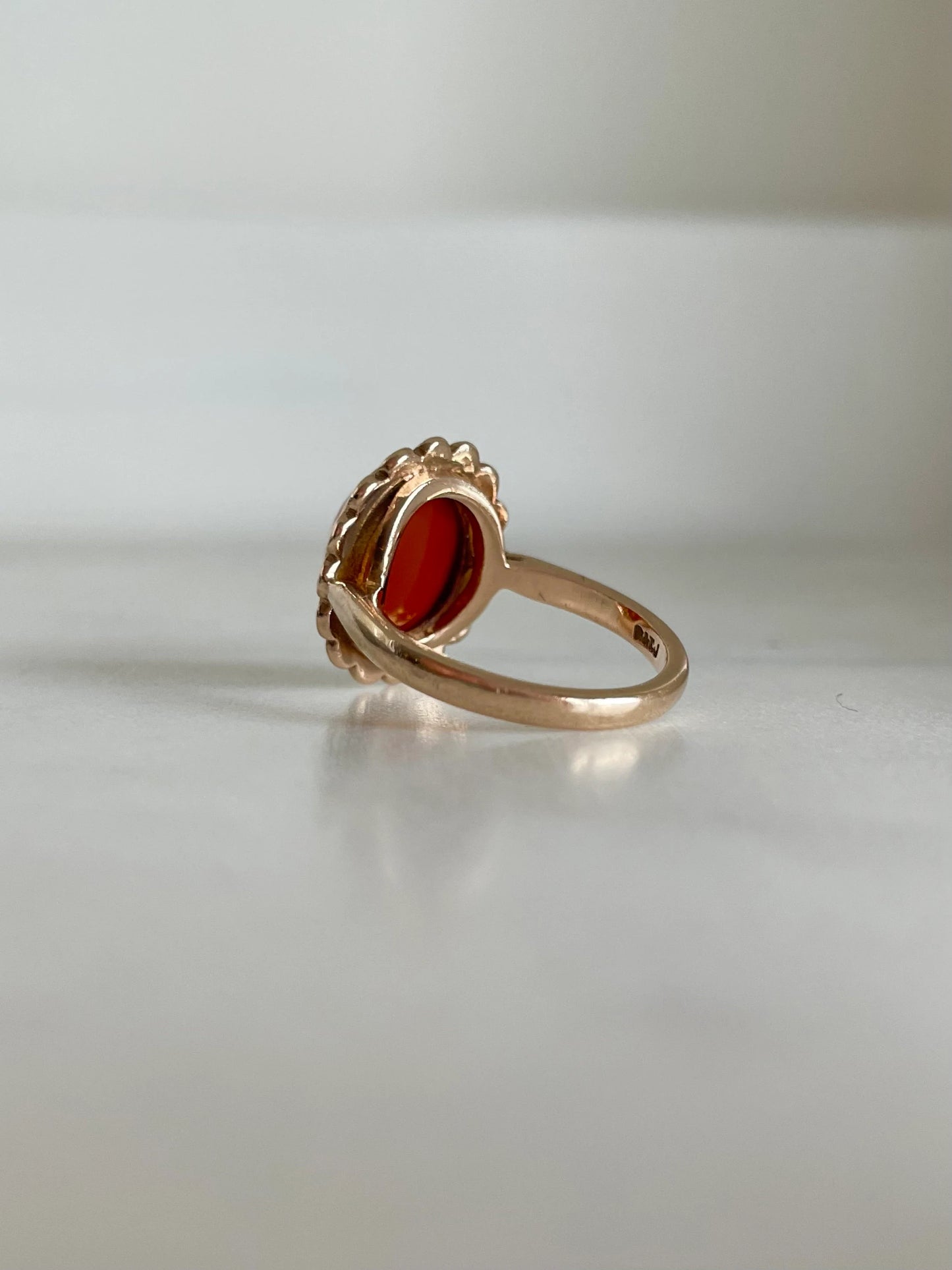 Vintage 9ct Gold Carnelian Cabochon Ring