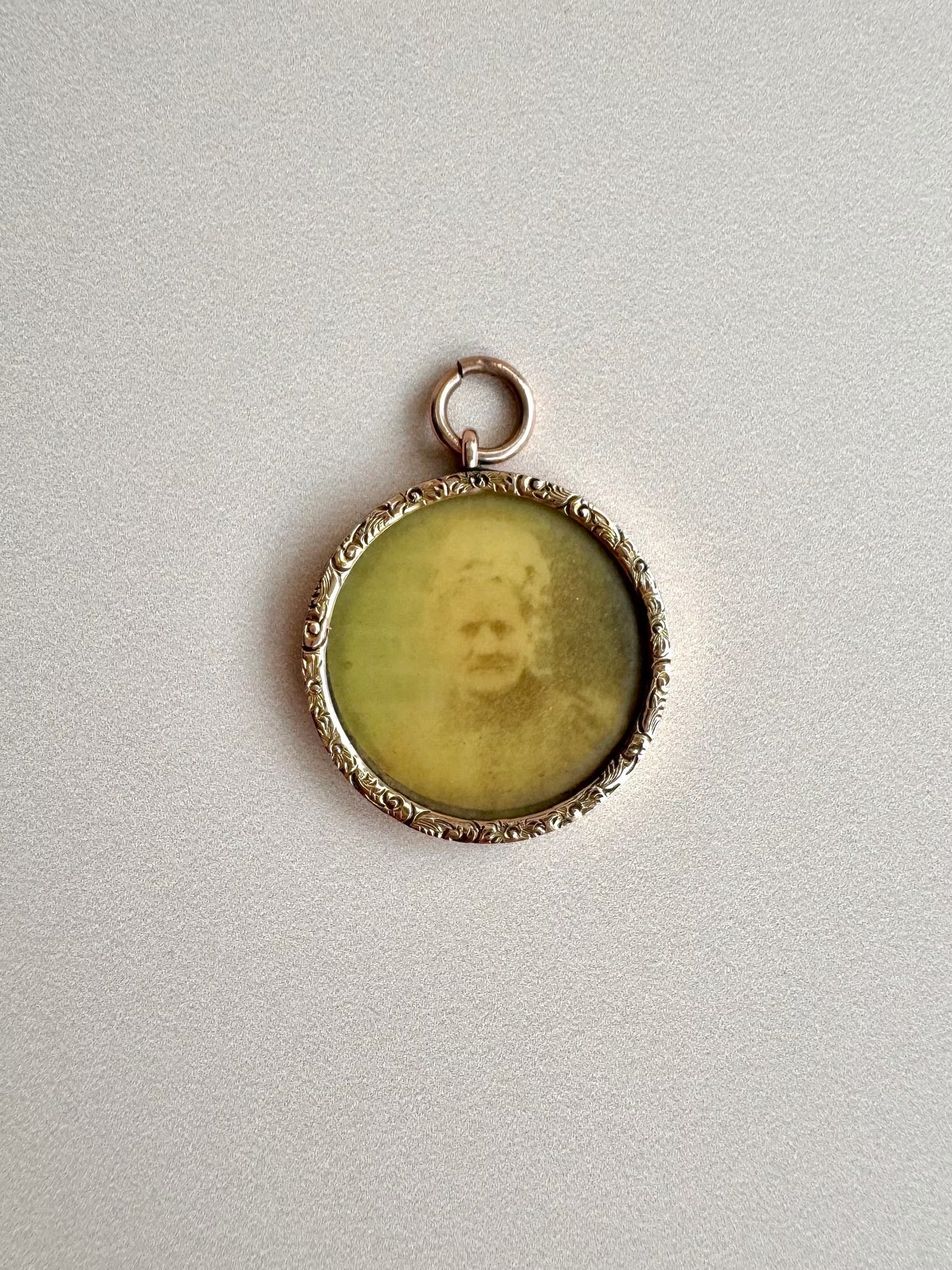 Victorian 9ct Gold Slim Chased Photo Locket