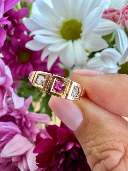 Antique 15ct Gold Ruby and Old Cut Diamond Ring