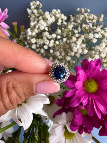 Vintage 18ct Diamond and Sapphire Engagement Ring